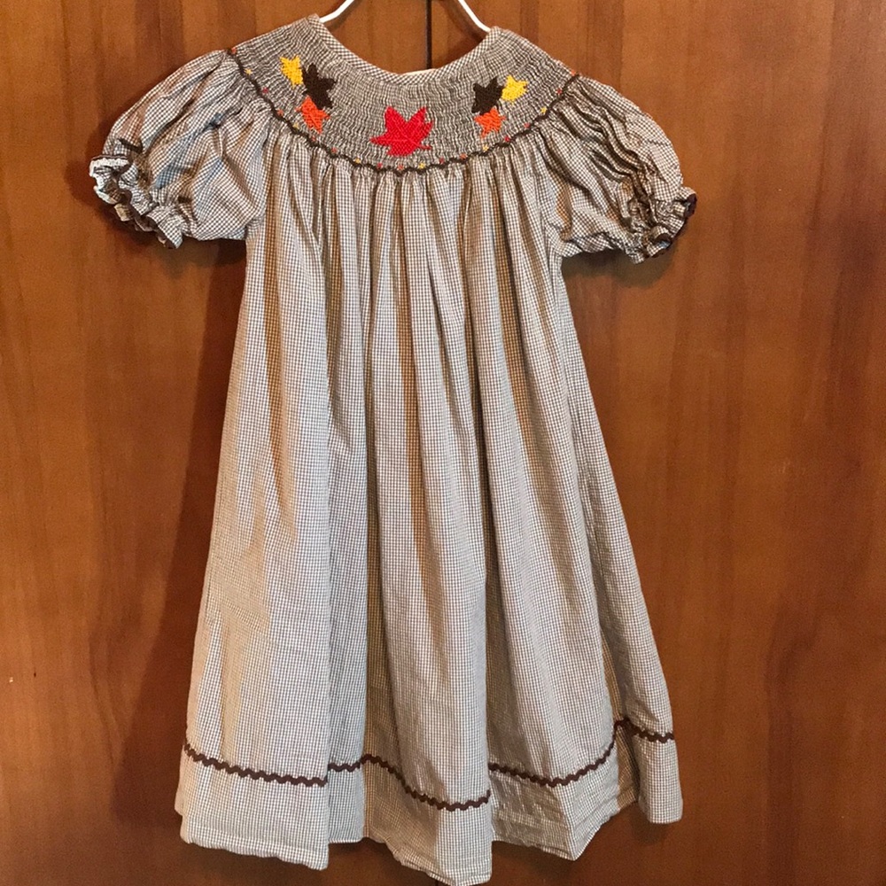 Girls smocked dress